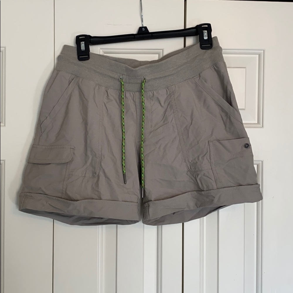 Women’s Columbia Hiking Shorts